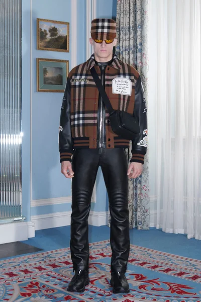Look 30